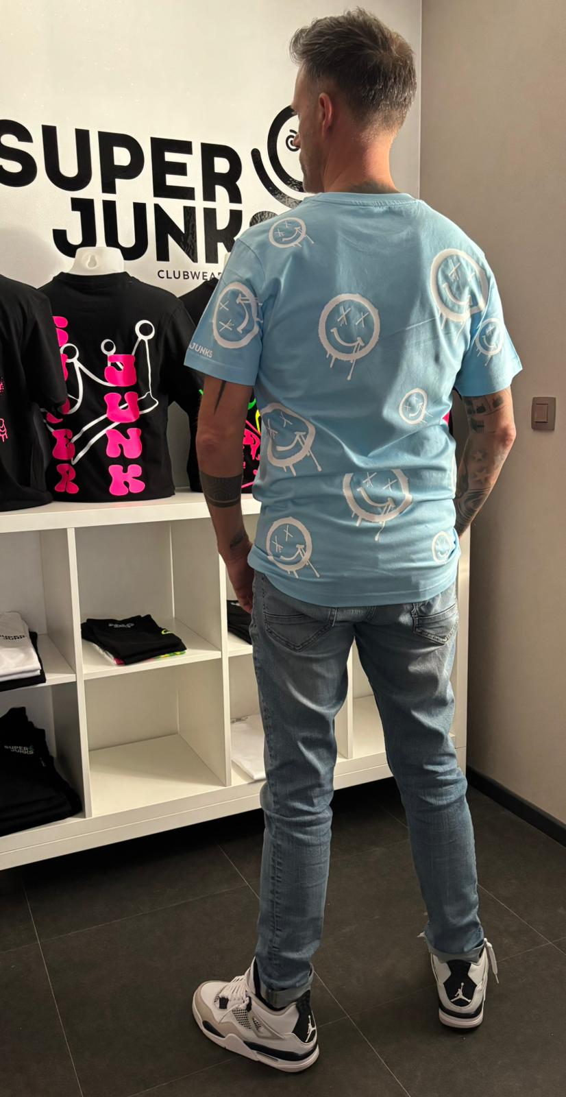 SMILEYS ON BLUE T-SHIRT