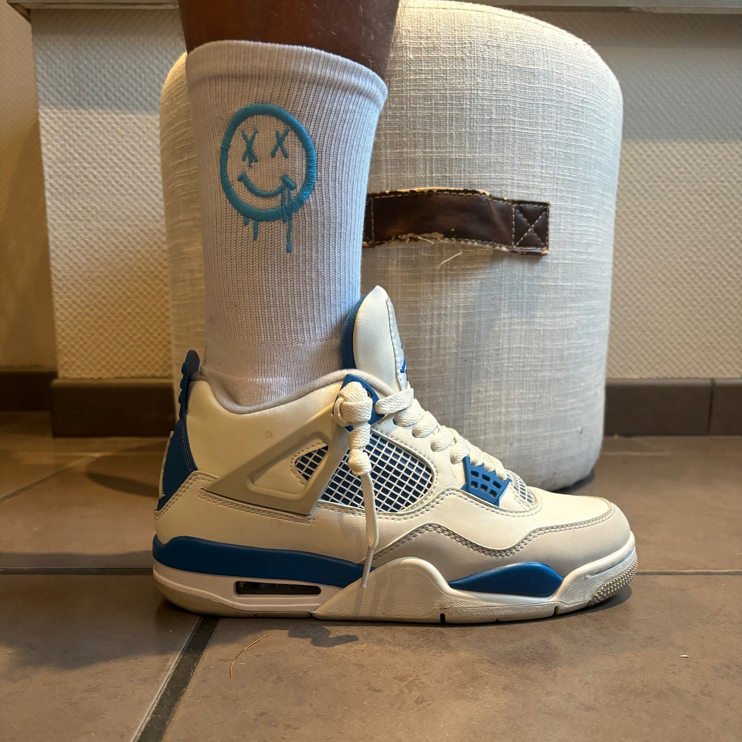 X-SMILEY SOCKS BLUE (white)