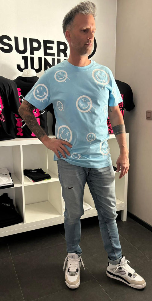 SMILEYS ON BLUE T-SHIRT